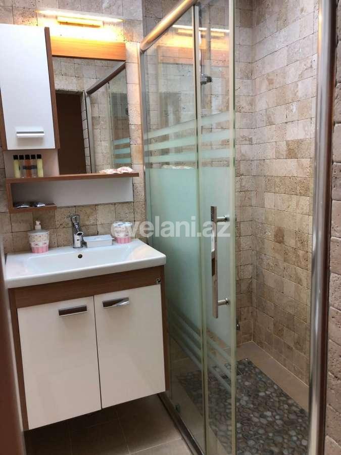 Kirayə verilir, köhnə tikili, 3 otaqlı, 110 m², Bakı, Səbail r, İçəri Şəhər m.