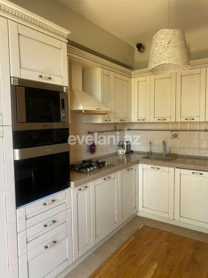 Kirayə verilir, köhnə tikili, 3 otaqlı, 110 m², Bakı, Səbail r, İçəri Şəhər m.