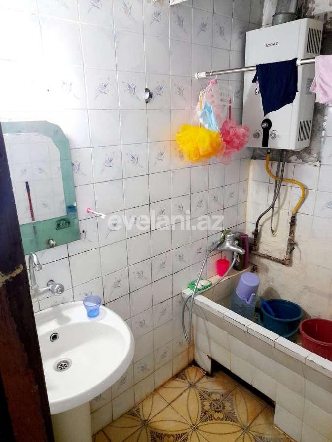 Sale, old building, 3 room, 70 m², Baku, Binagadi r, 7-th microdistrict d, Darnagul m.