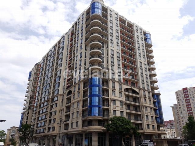 Satılır, yeni tikili, 4 otaqlı, 205 m², Bakı, Yasamal r, Elmlər Akademiyası m.