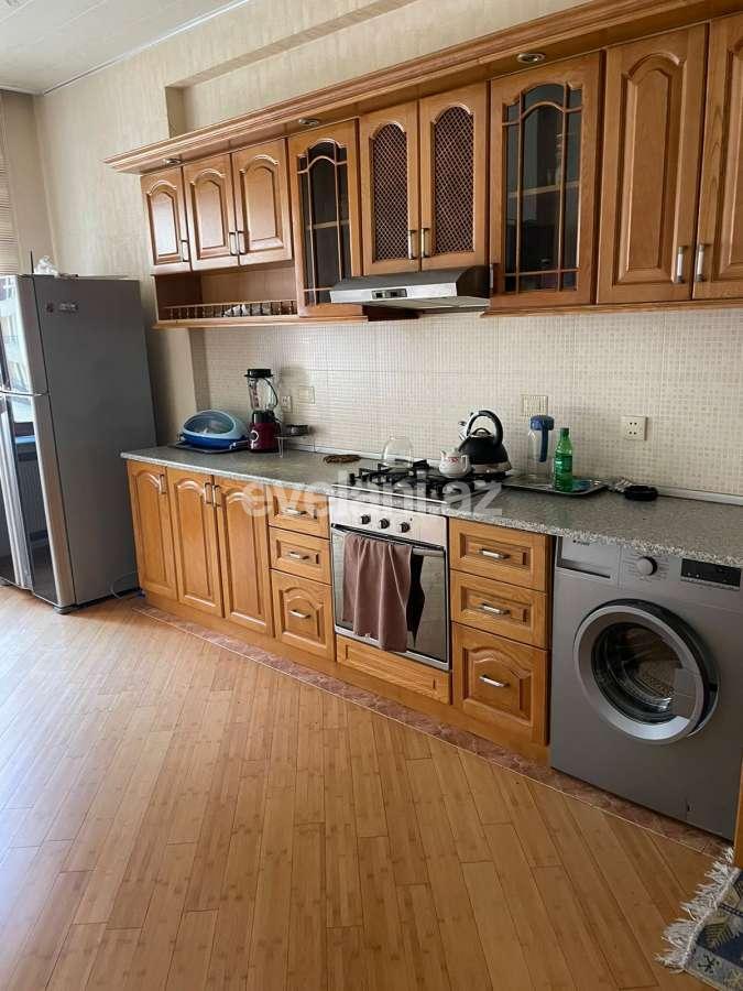 Kirayə verilir, yeni tikili, 3 otaqlı, 138 m², Bakı, Xətai r, Şah İsmayıl Xətai m.