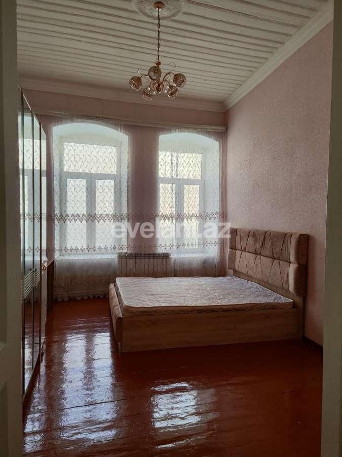 Kirayə verilir, köhnə tikili, 4 otaqlı, 81 m², Bakı, Səbail r, İçəri Şəhər m.