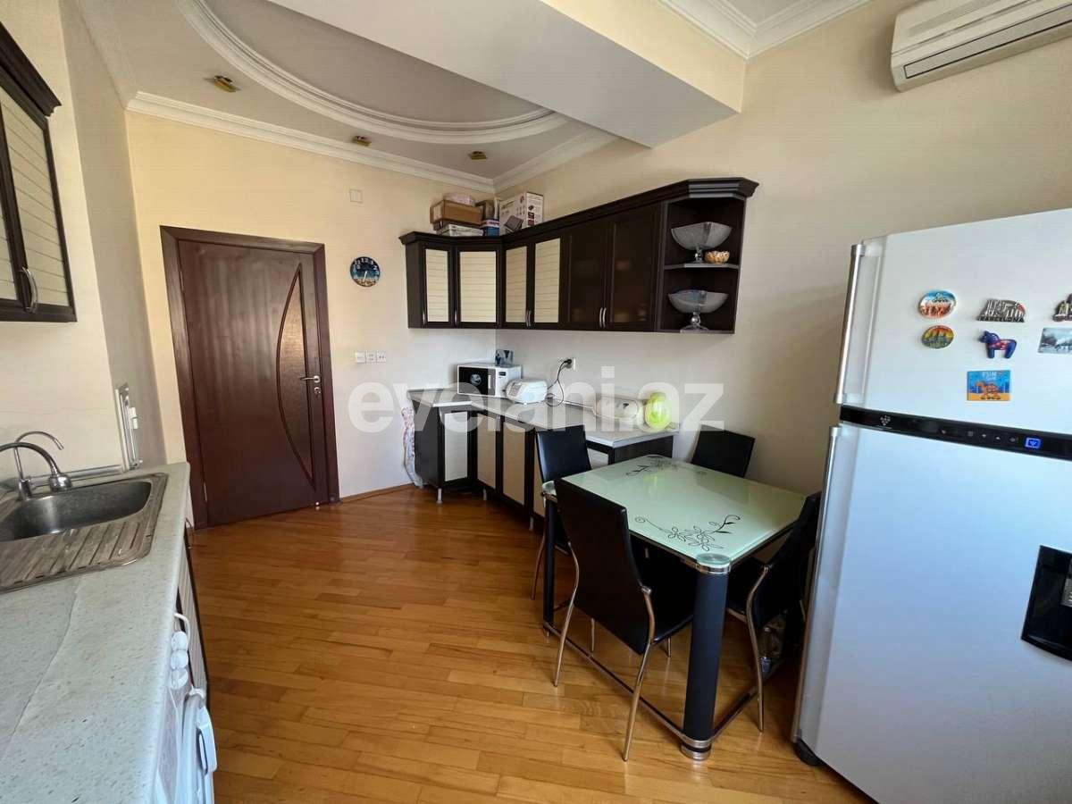 Satılır, yeni tikili, 3 otaqlı, 85 m², Bakı, Nəsimi r, 4-cü mikrorayon q, Memar Əcəmi m.