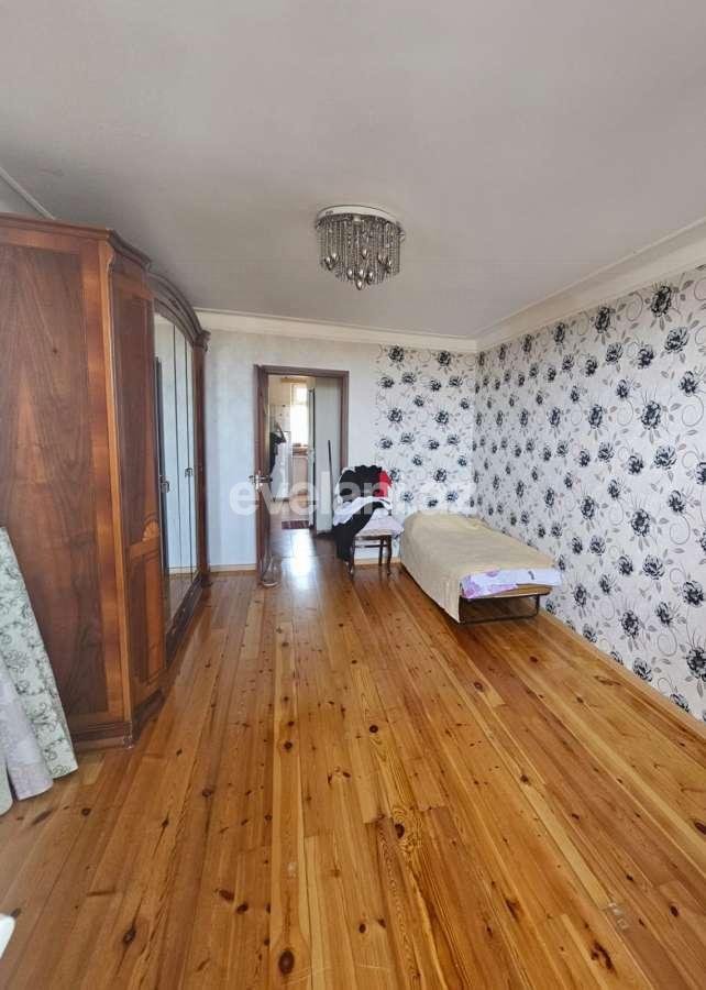 Satılır, köhnə tikili, 3 otaqlı, 68 m², Bakı, Qaradağ r.