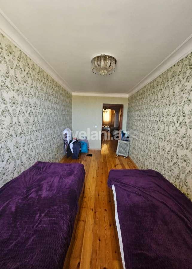 Satılır, köhnə tikili, 3 otaqlı, 68 m², Bakı, Qaradağ r.