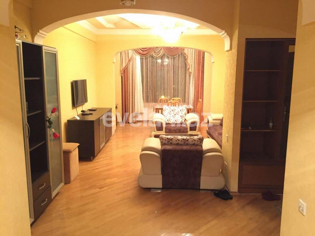 Kirayə verilir, köhnə tikili, 3 otaqlı, 65 m², Bakı, Səbail r, Sahil m.