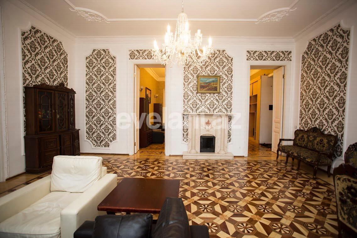 Satılır, köhnə tikili, 4 otaqlı, 160 m², Bakı, Nəsimi r, 28 may m.