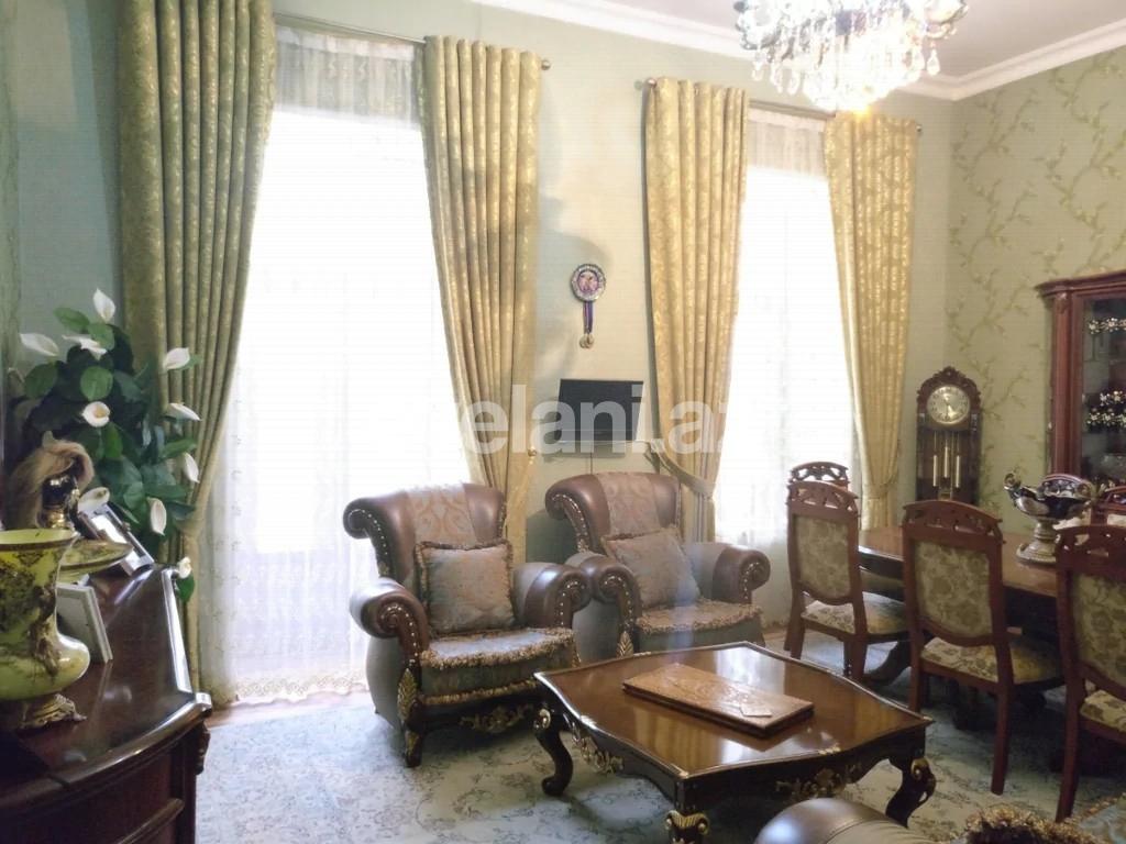 Satılır, köhnə tikili, 4 otaqlı, 90 m², Bakı, Səbail r, İçəri Şəhər m.