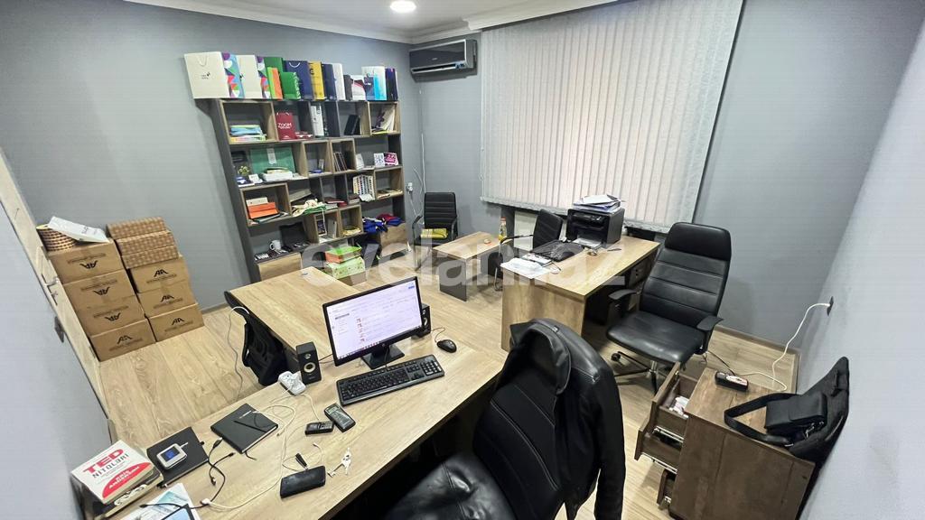 Satılır, obyekt, 44 m², Bakı, Nəsimi r, 28 may m.