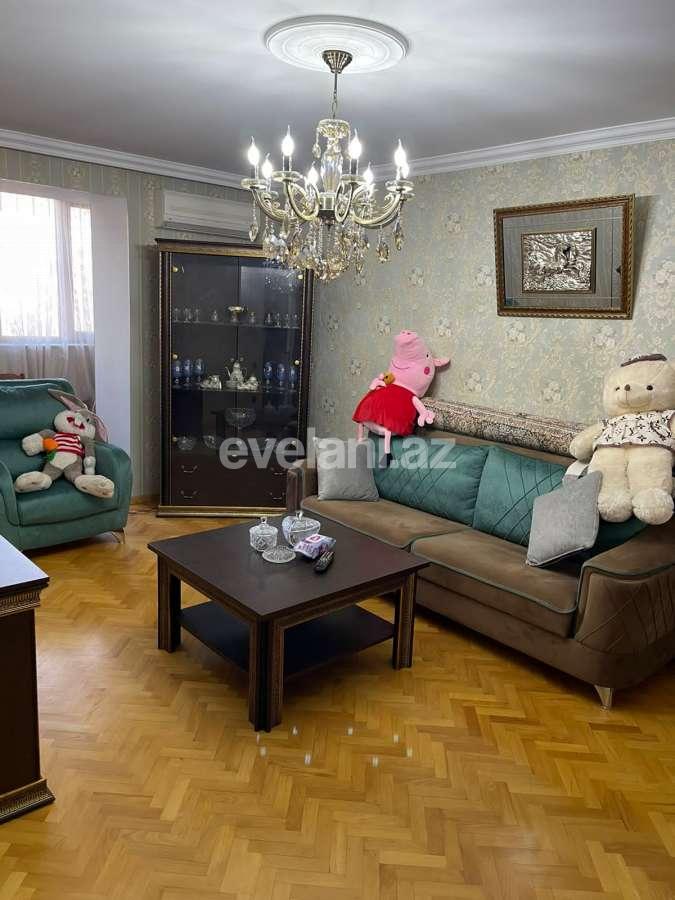 Продаётся, вторичка, 3-комнаты, 80 m², Баку, Насиминский r, 3-й микрорайон p, Мемар Аджеми m.