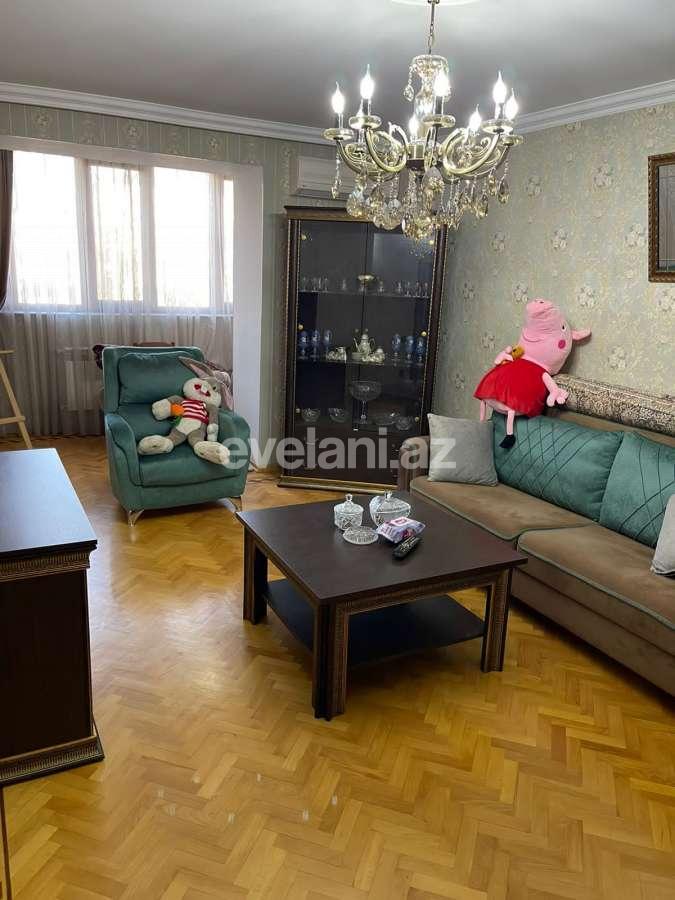 Продаётся, вторичка, 3-комнаты, 80 m², Баку, Насиминский r, 3-й микрорайон p, Мемар Аджеми m.