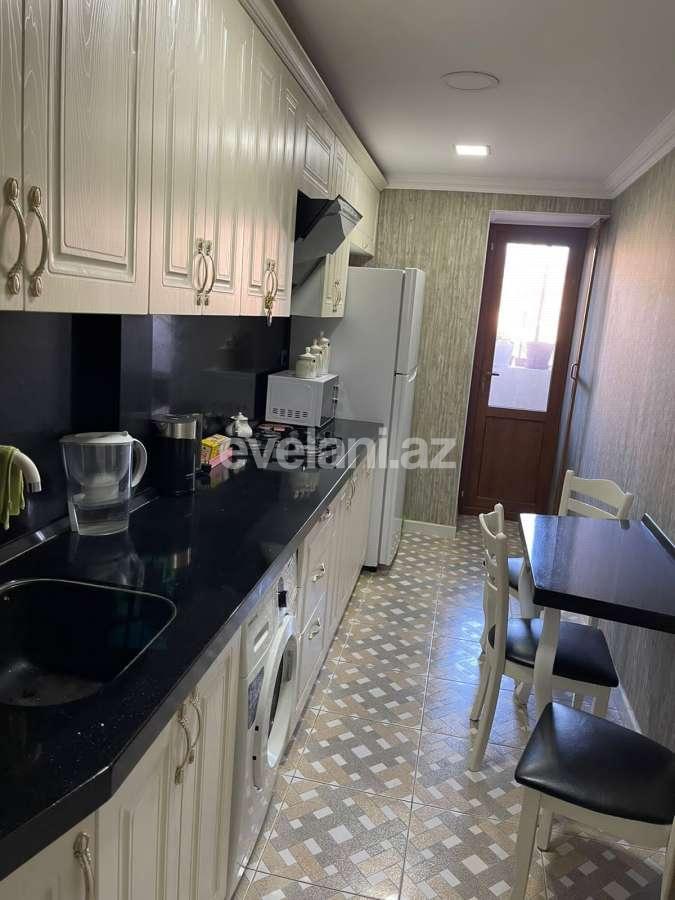 Продаётся, вторичка, 3-комнаты, 80 m², Баку, Насиминский r, 3-й микрорайон p, Мемар Аджеми m.