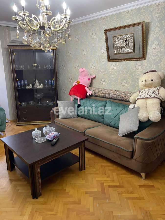 Продаётся, вторичка, 3-комнаты, 80 m², Баку, Насиминский r, 3-й микрорайон p, Мемар Аджеми m.