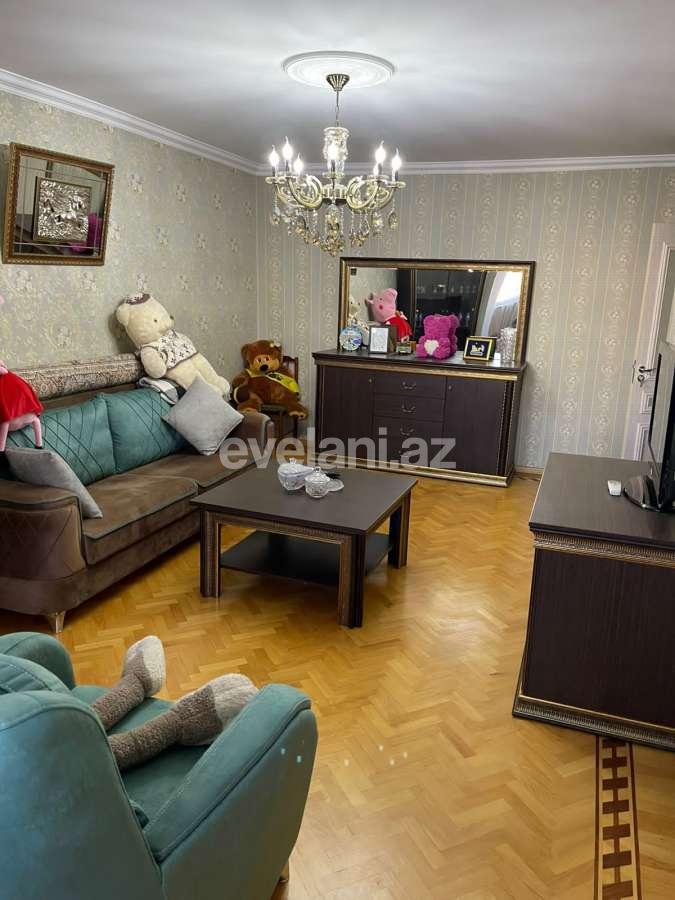 Продаётся, вторичка, 3-комнаты, 80 m², Баку, Насиминский r, 3-й микрорайон p, Мемар Аджеми m.