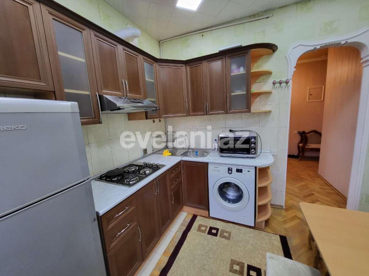 Сдаётся, вторичка, 2-комнаты, 66 m², Баку, Хатаинский r, Шах Исмаил Хатаи m.