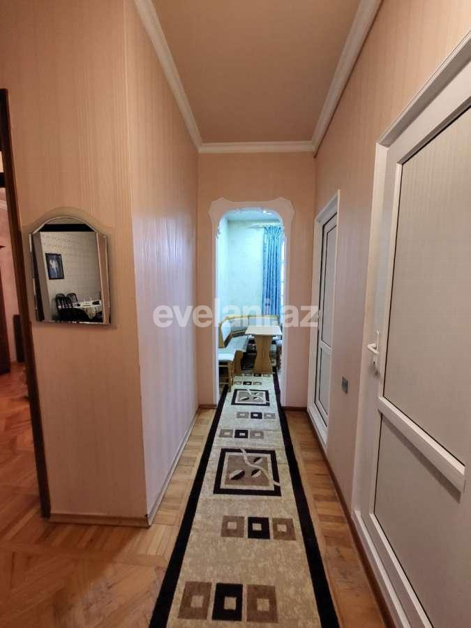 Сдаётся, вторичка, 2-комнаты, 66 m², Баку, Хатаинский r, Шах Исмаил Хатаи m.