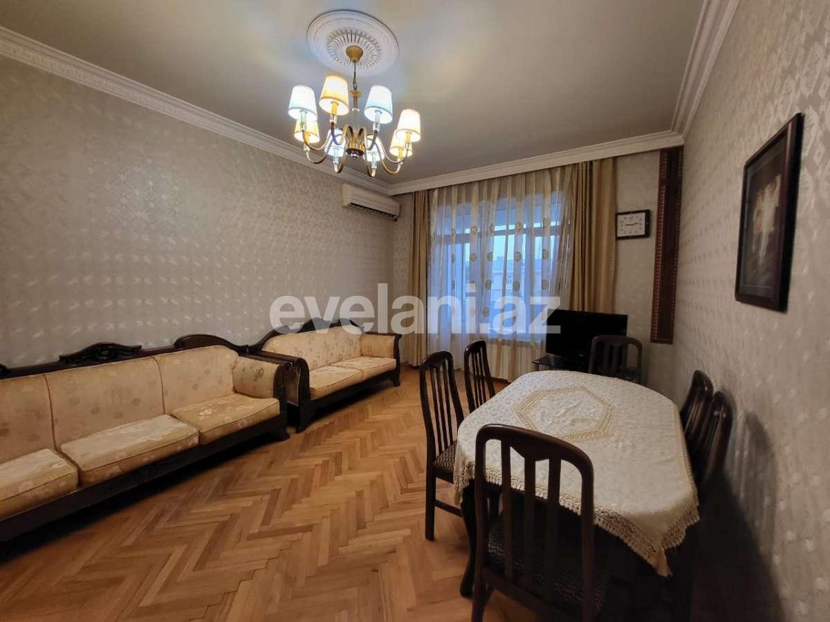 Сдаётся, вторичка, 2-комнаты, 66 m², Баку, Хатаинский r, Шах Исмаил Хатаи m.