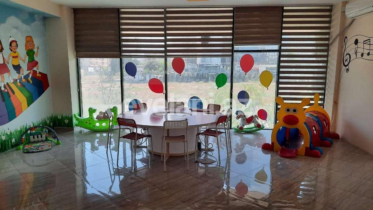 Kirayə verilir, ofis, 4 otaqlı, 270 m², Bakı, Xətai r, Xalqlar Dostluğu m.