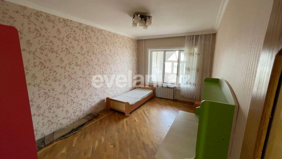 Kirayə verilir, köhnə tikili, 4 otaqlı, 126 m², Bakı, Nəsimi r, 2-ci mikrorayon q, Memar Əcəmi m.