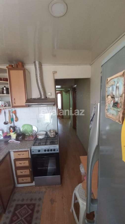 Satılır, köhnə tikili, 3 otaqlı, 70 m², Bakı, Binəqədi r, Azadlıq prospekti m.