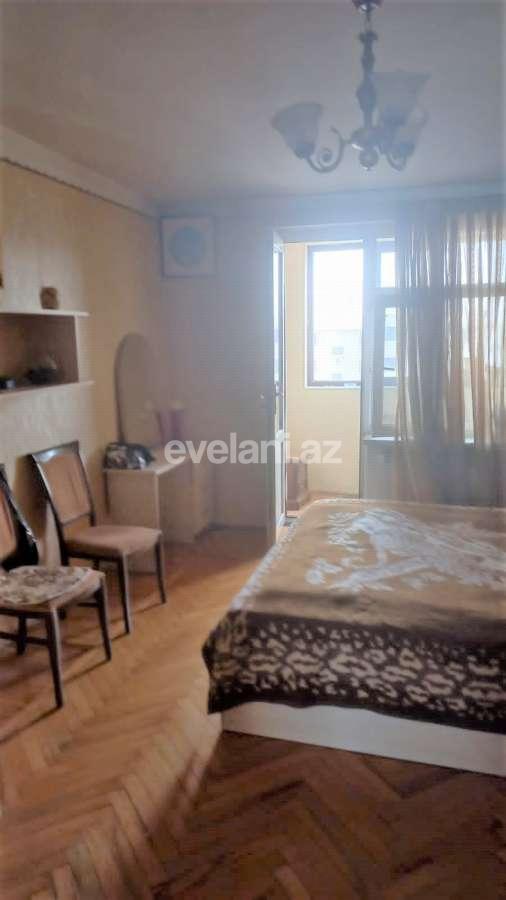 Satılır, köhnə tikili, 3 otaqlı, 70 m², Bakı, Binəqədi r, Azadlıq prospekti m.