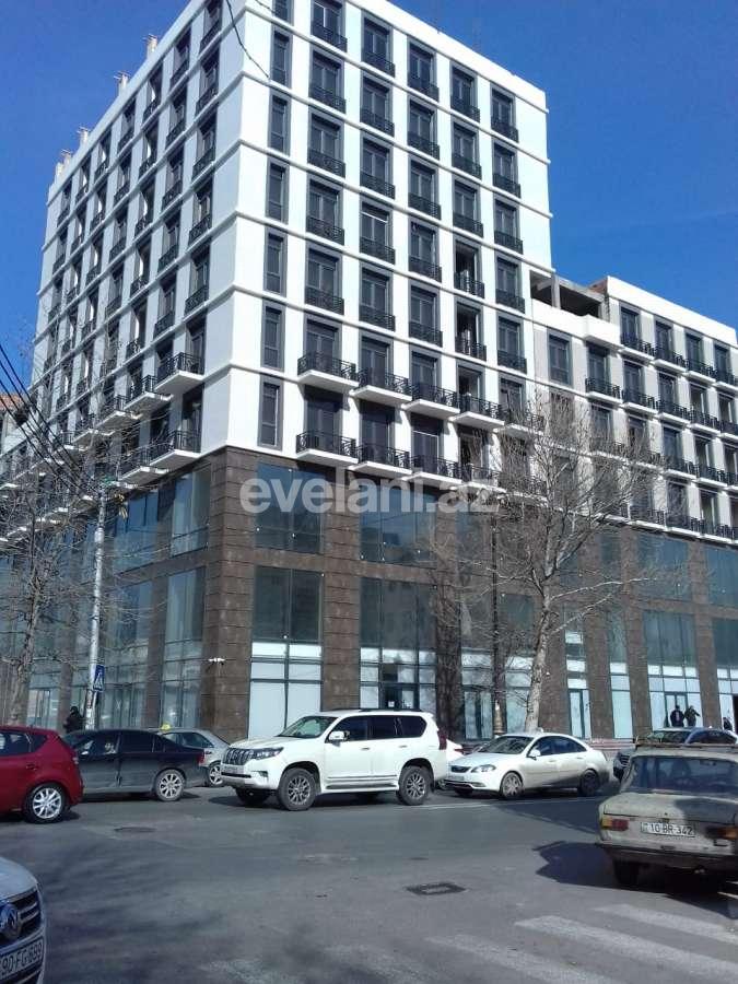 Satılır, yeni tikili, 3 otaqlı, 131 m², Bakı, Nəsimi r.