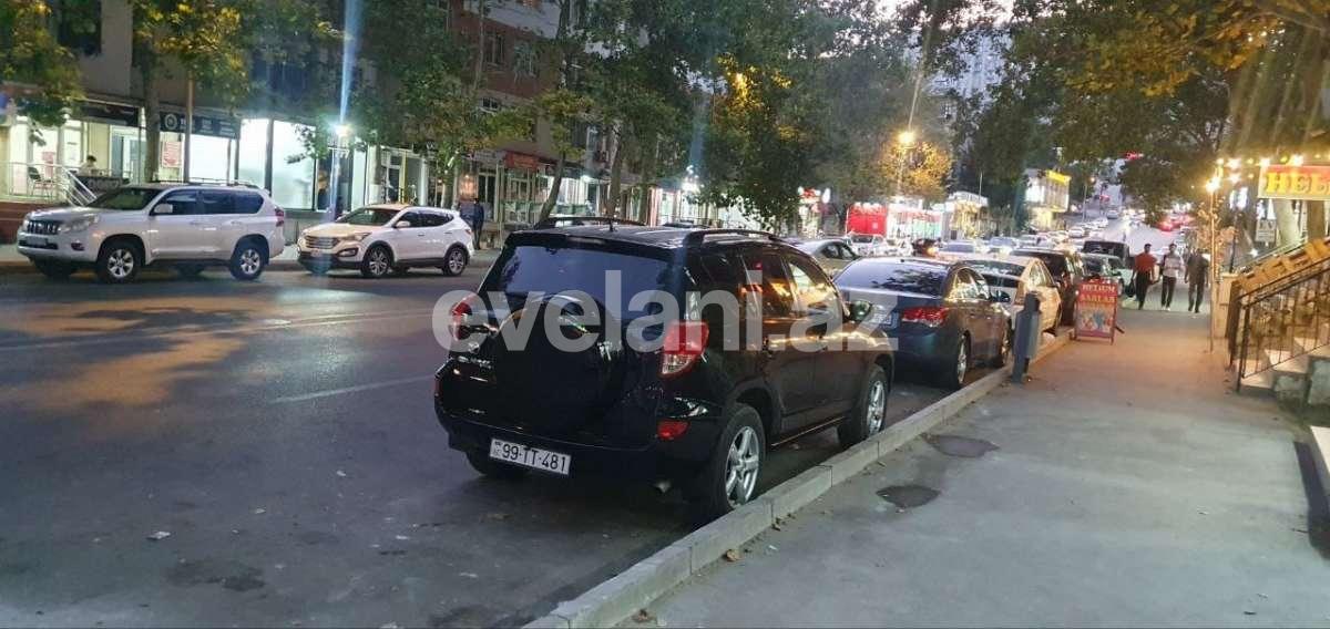 Satılır, obyekt, 25 m², Bakı, Nəsimi r, 4-cü mikrorayon q, Memar Əcəmi m.