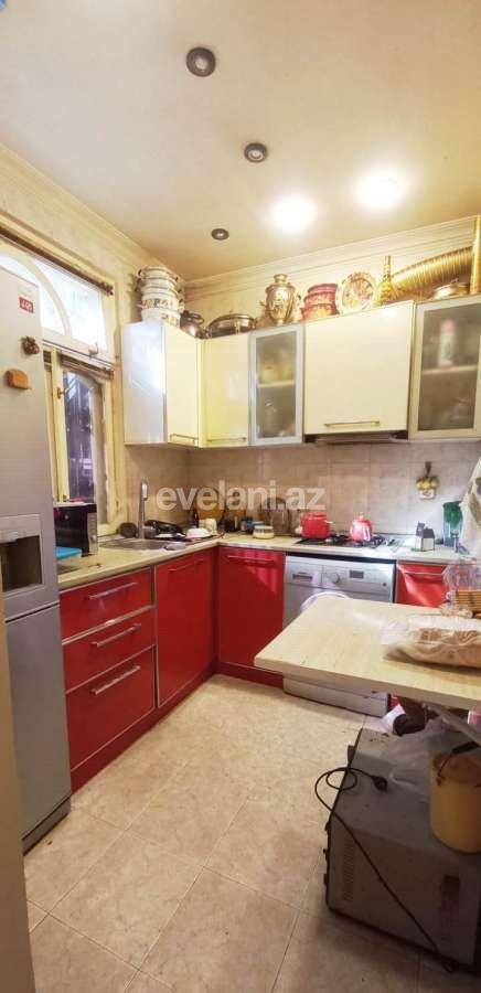 Satılır, köhnə tikili, 2 otaqlı, 44 m², Bakı, Nəsimi r, Memar Əcəmi m.