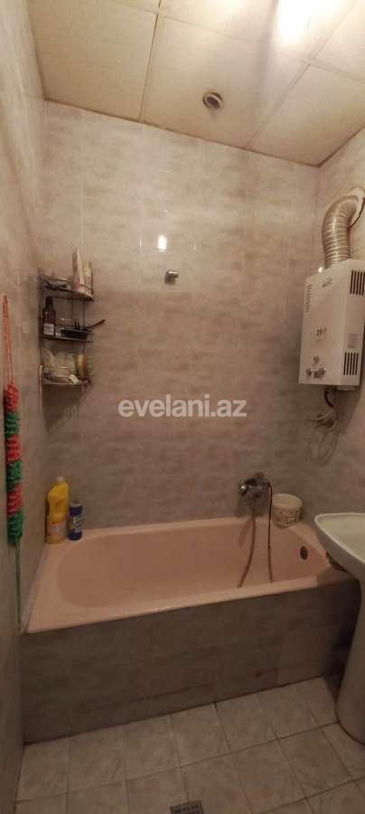 Satılır, köhnə tikili, 2 otaqlı, 44 m², Bakı, Nəsimi r, Memar Əcəmi m.