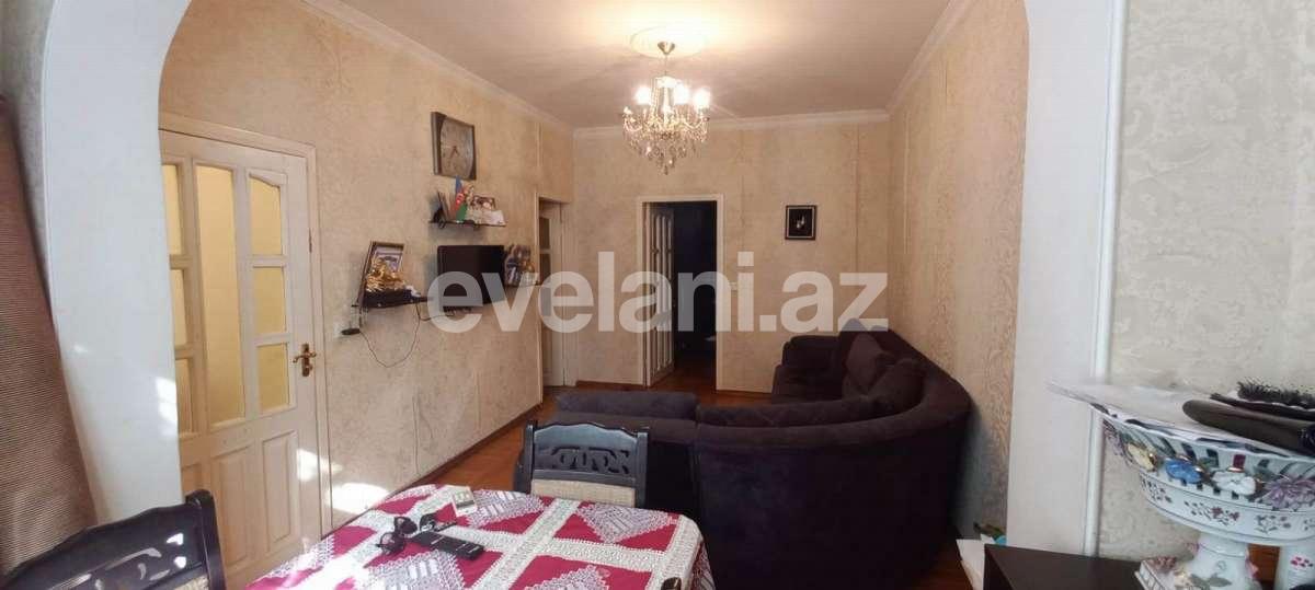 Satılır, köhnə tikili, 2 otaqlı, 44 m², Bakı, Nəsimi r, Memar Əcəmi m.