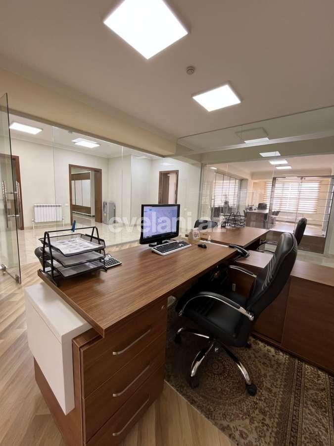 Kirayə verilir, ofis, 8 otaqlı, 400 m², Bakı, Yasamal r, Elmlər Akademiyası m.