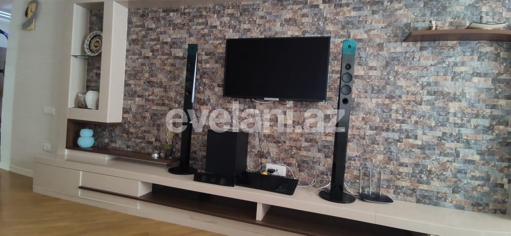 Сдаётся, вторичка, 3-комнаты, 70 m², Баку, Низаминский r, Кара Караев m.