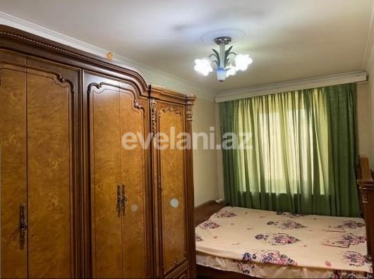 Kirayə verilir, köhnə tikili, 3 otaqlı, 65 m², Bakı, Binəqədi r, 8-ci mikrorayon q, Azadlıq prospekti m.