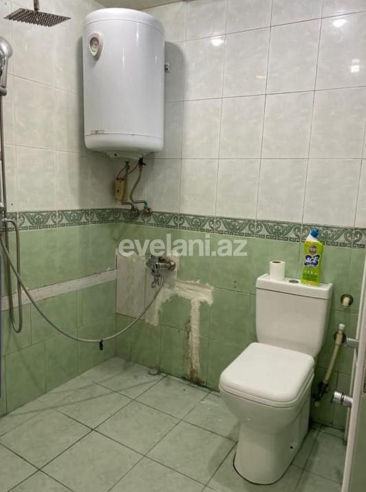 Kirayə verilir, köhnə tikili, 3 otaqlı, 65 m², Bakı, Binəqədi r, 8-ci mikrorayon q, Azadlıq prospekti m.