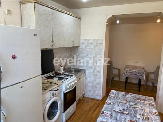Kirayə verilir, köhnə tikili, 3 otaqlı, 65 m², Bakı, Binəqədi r, 8-ci mikrorayon q, Azadlıq prospekti m.