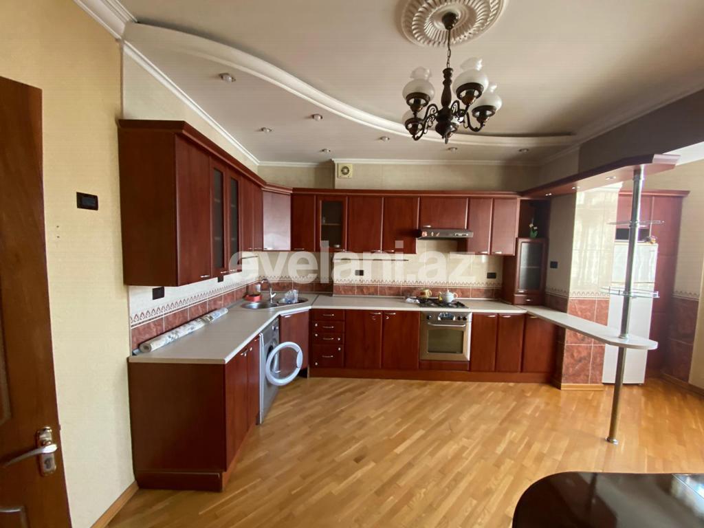 Сдаётся, вторичка, 3-комнаты, 154 m², Баку, Ясамальский r, Низами m.