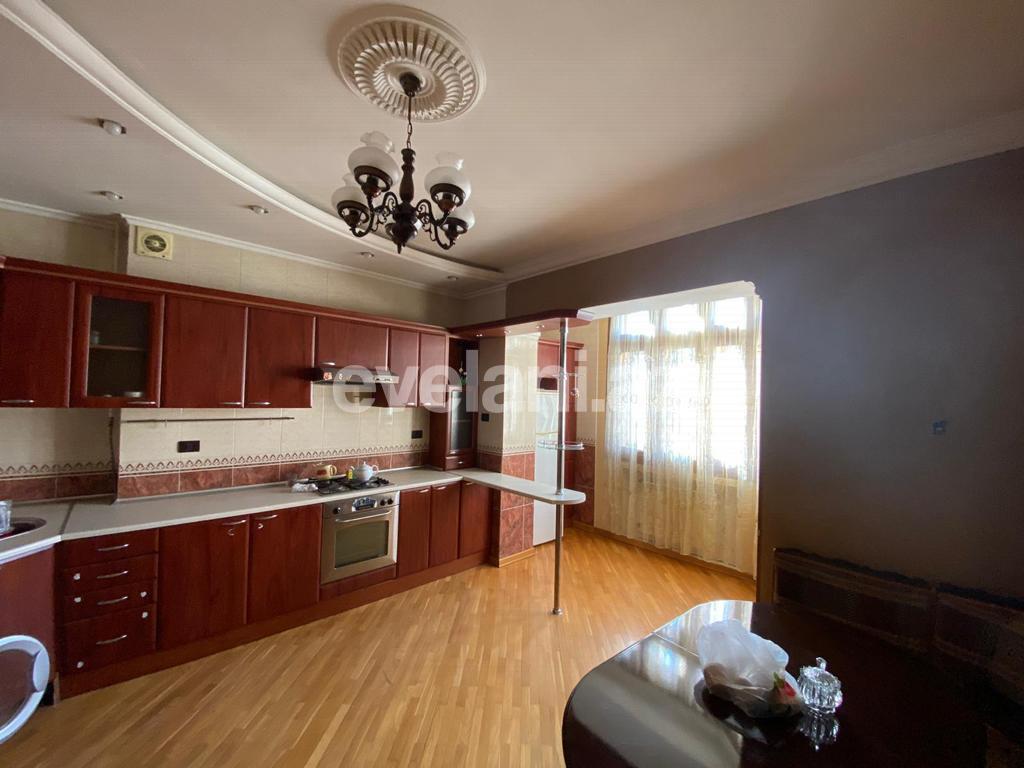 Сдаётся, вторичка, 3-комнаты, 154 m², Баку, Ясамальский r, Низами m.