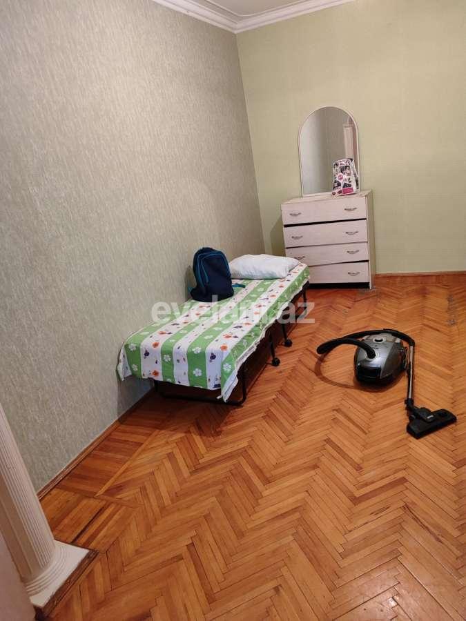 Satılır, köhnə tikili, 2 otaqlı, 45 m², Bakı, Nəsimi r, Memar Əcəmi m.