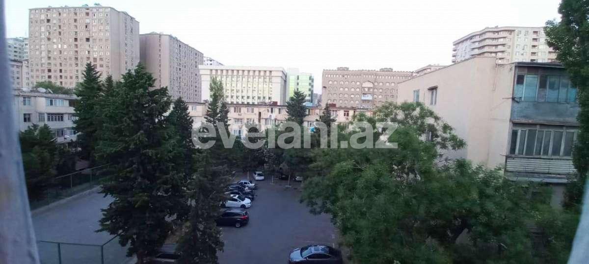 Продаётся, вторичка, 3-комнаты, 75 m², Баку, Ясамальский r, Иншаатчылар m.