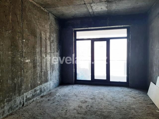 Satılır, yeni tikili, 4 otaqlı, 255 m², Bakı, Yasamal r, Elmlər Akademiyası m.