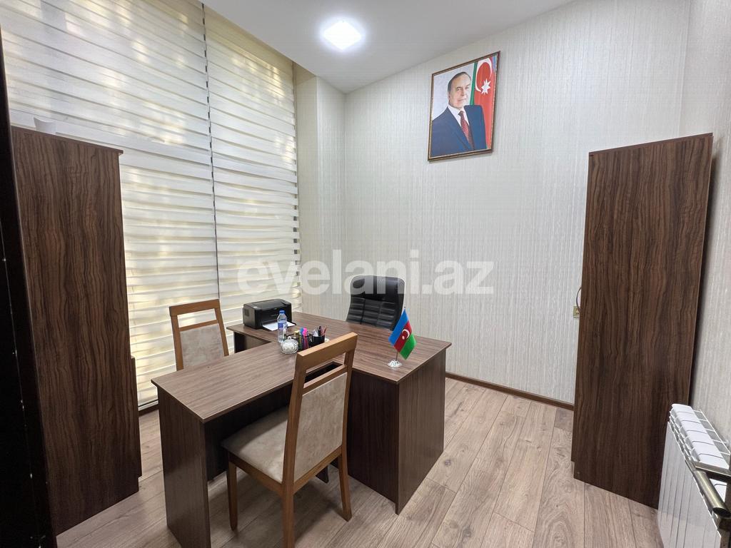 Kirayə verilir, ofis, 10 otaqlı, 1300 m², Bakı, Binəqədi r, 9-cu mikrorayon q, Memar Əcəmi m.