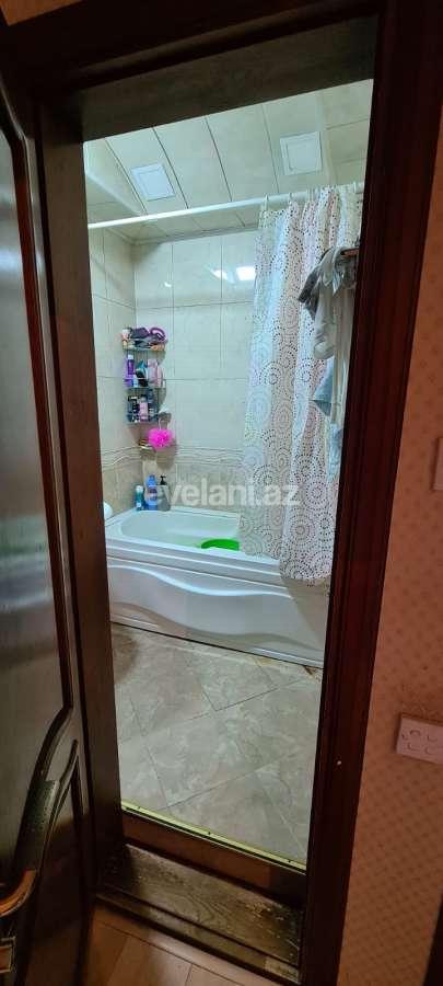 Satılır, köhnə tikili, 3 otaqlı, 75 m², Bakı, Xətai r, Xalqlar Dostluğu m.