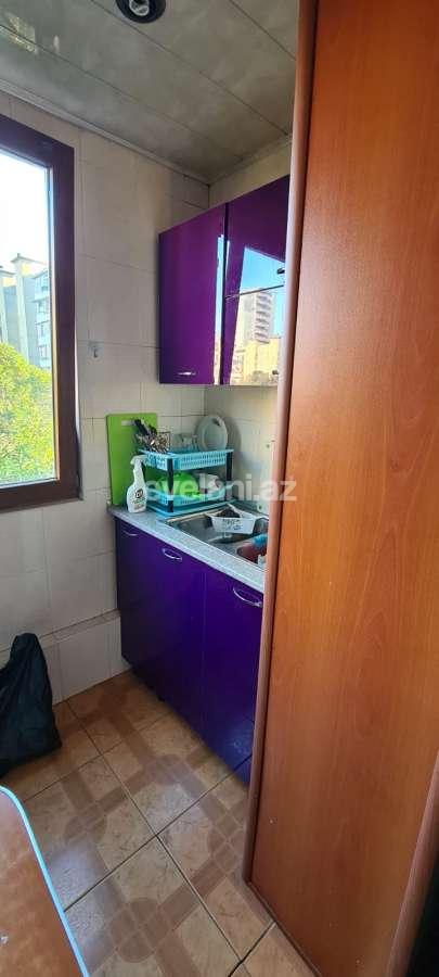 Satılır, köhnə tikili, 3 otaqlı, 75 m², Bakı, Xətai r, Xalqlar Dostluğu m.