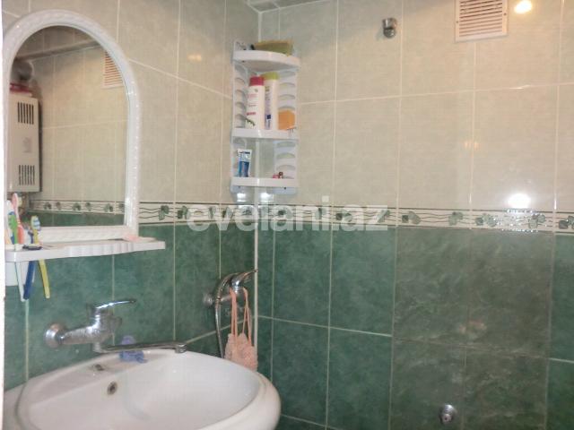 Satılır, köhnə tikili, 4 otaqlı, 109.99 m², Bakı, Nəsimi r, 28 may m.