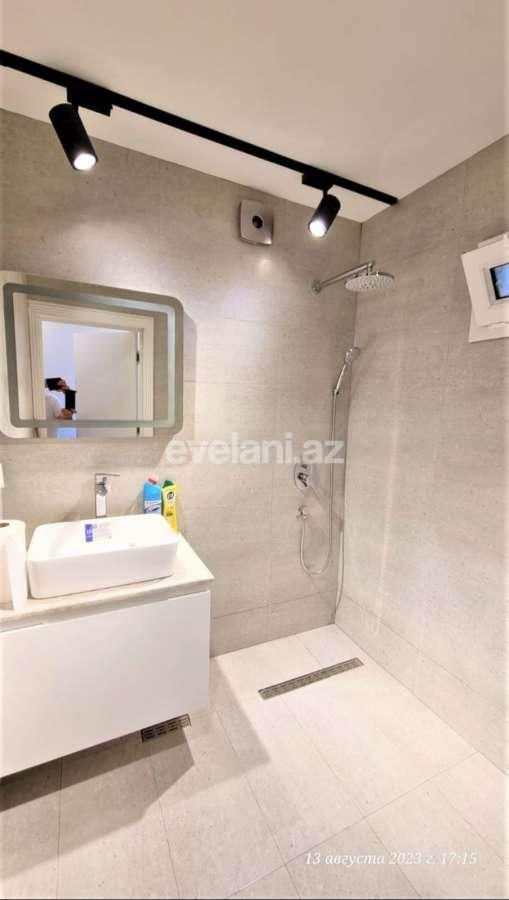 Satılır, köhnə tikili, 4 otaqlı, 90 m², Bakı, Yasamal r, Elmlər Akademiyası m.