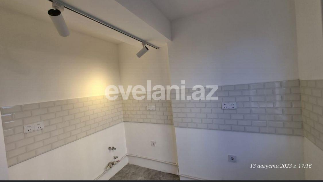 Satılır, köhnə tikili, 4 otaqlı, 90 m², Bakı, Yasamal r, Elmlər Akademiyası m.