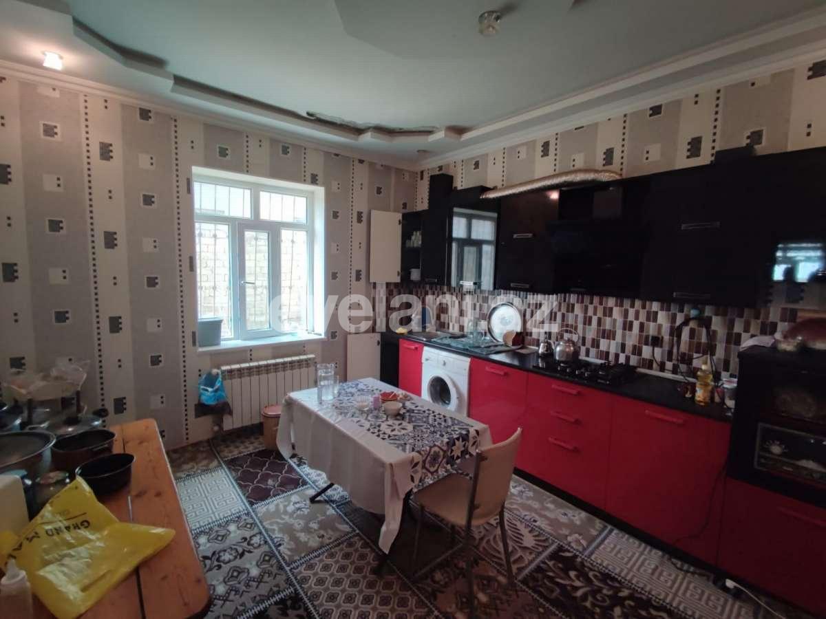 Satılır, həyət evi / bağ, 5 otaqlı, 200 m², Bakı, Səbail r, Badamdar q.
