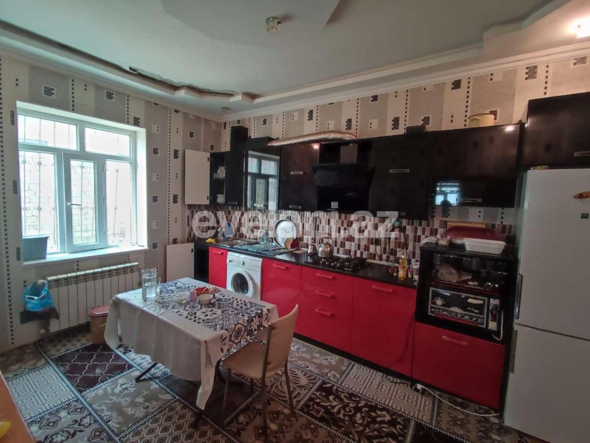 Satılır, həyət evi / bağ, 5 otaqlı, 200 m², Bakı, Səbail r, Badamdar q.