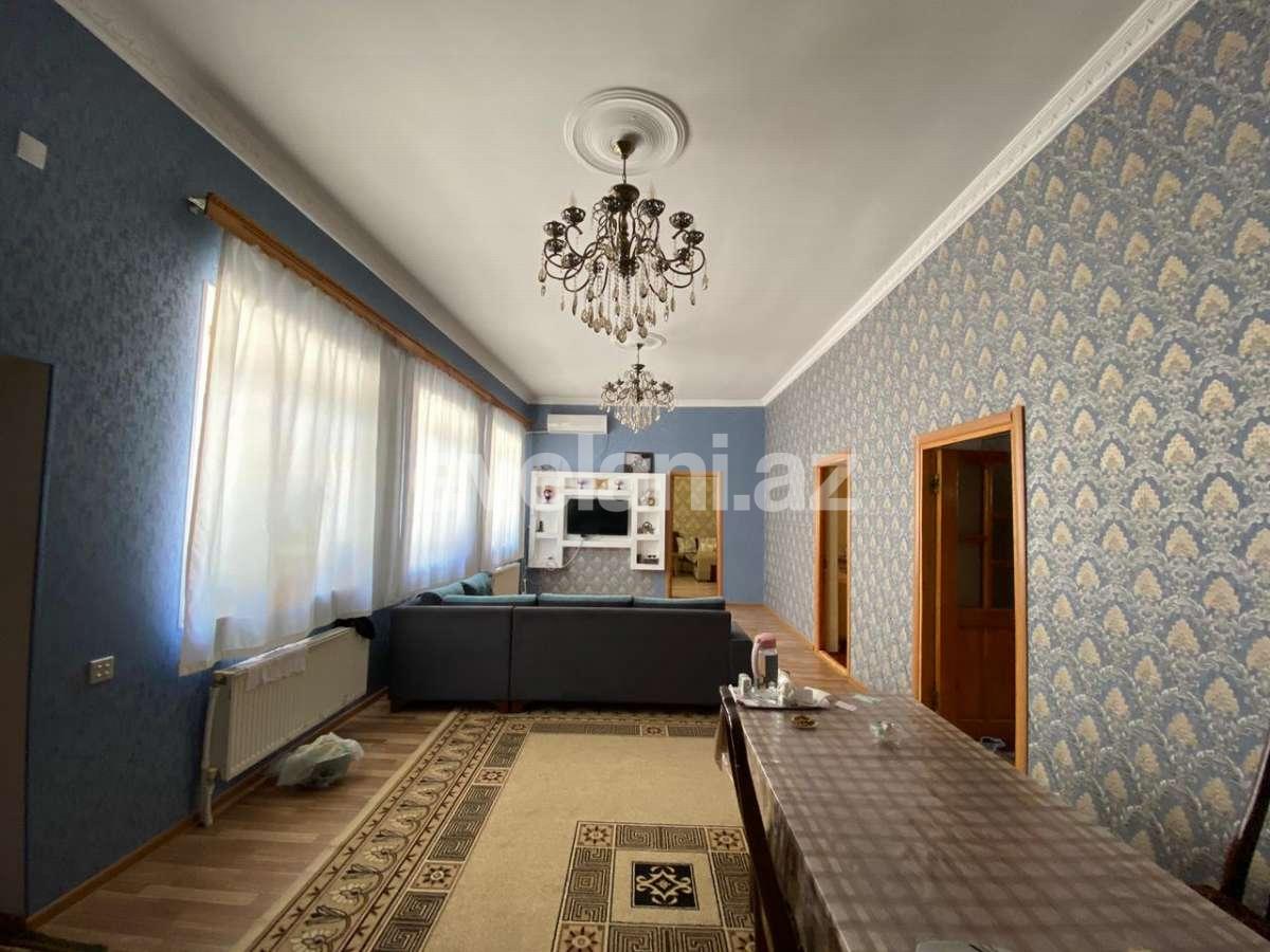 Satılır, həyət evi / bağ, 5 otaqlı, 162 m², Bakı, Səbail r, Badamdar q.