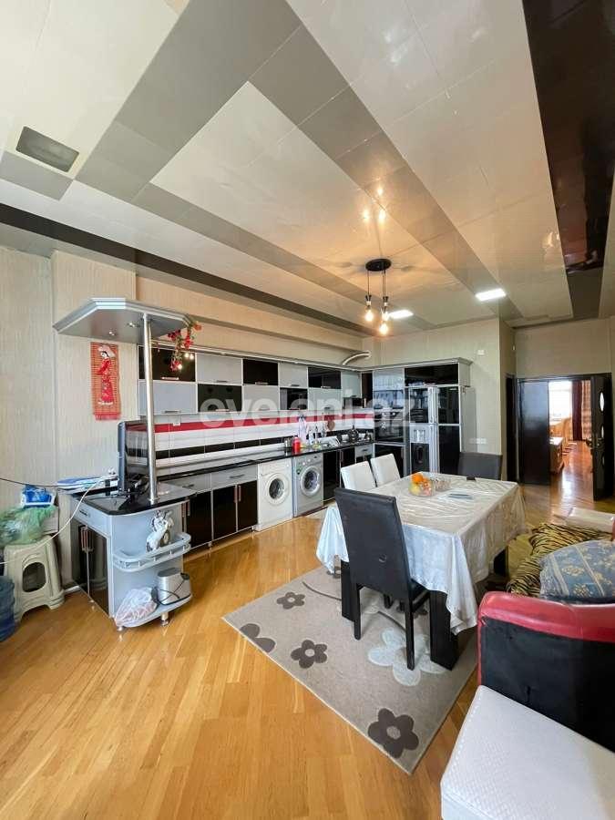 Satılır, yeni tikili, 4 otaqlı, 170 m², Bakı, Yasamal r.